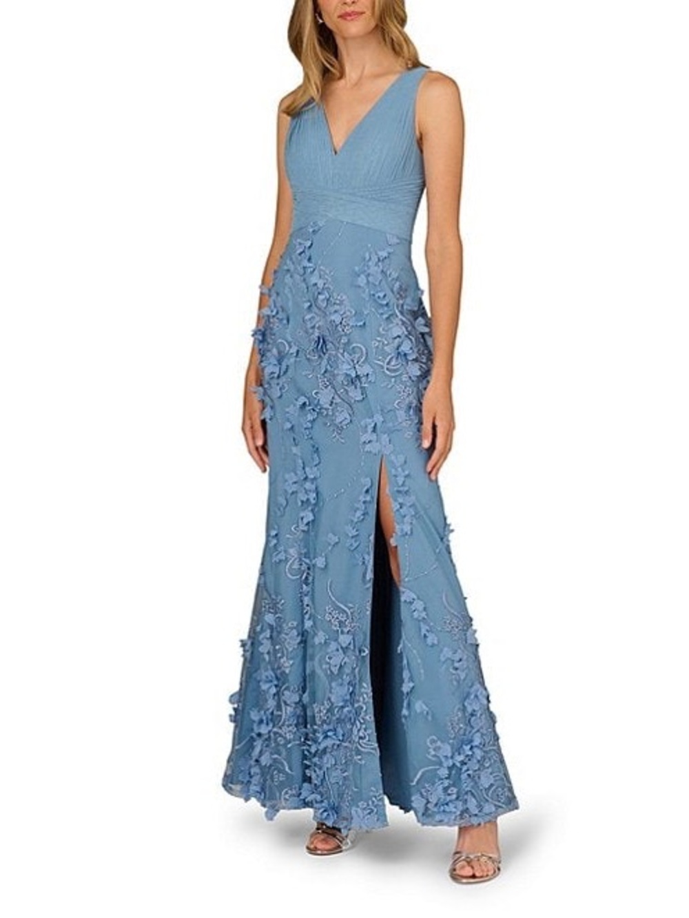 Aidan Mattox
V-Neck Sleeveless Front Slit Gown